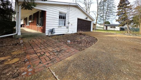 8 N Greenwood Avenue