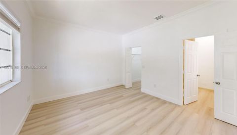 372 Ne 26th Pl