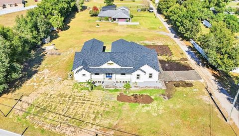 4210 THONOTOSASSA ROAD