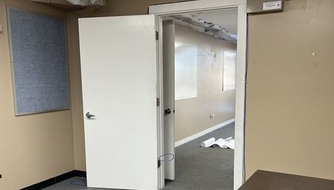 15426-15428 S 70th Court