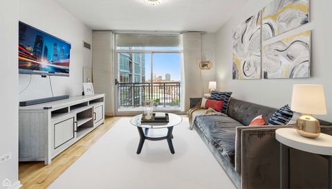 1134 W Granville Avenue