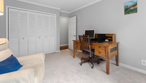 6118 N Sheridan Road