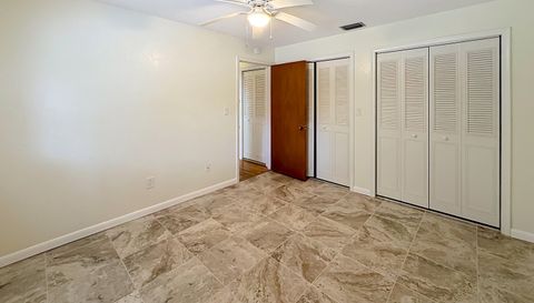 3944 NW 40th Ct