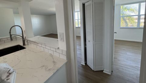 1600 SE 15th St APT 607