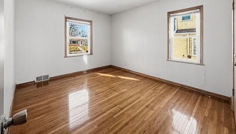 742 Nebraska Avenue E