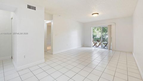 6530 Lake Patricia