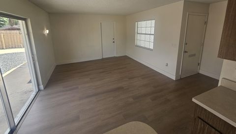 372 Imperial Dr