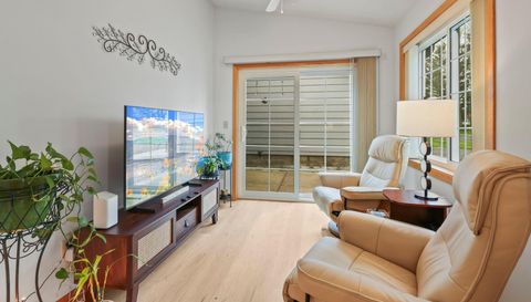 9949 Tamarack Cove