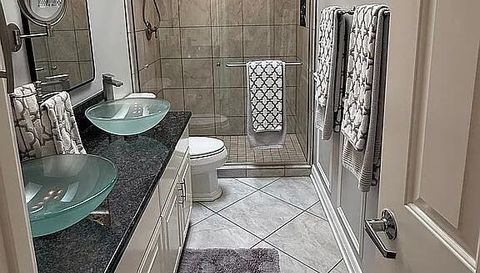 6N274 W Ridgewood Ln