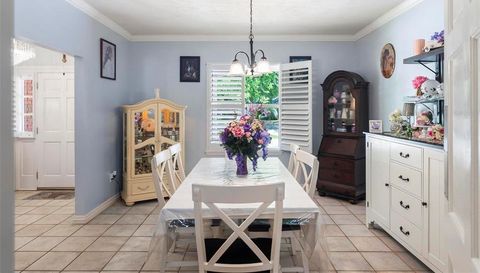 27 WINDING CREEK WAY