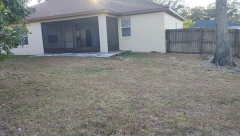 5398 Oxford Manor Cir