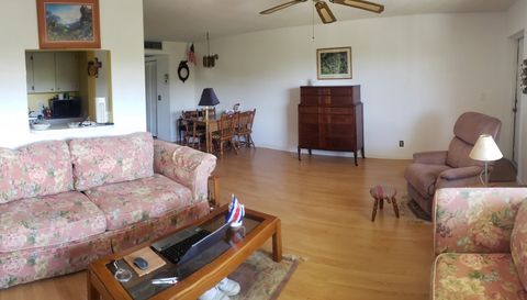 3300 Springdale Boulevard