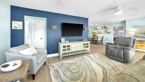 1015 SPINDLE PALM WAY