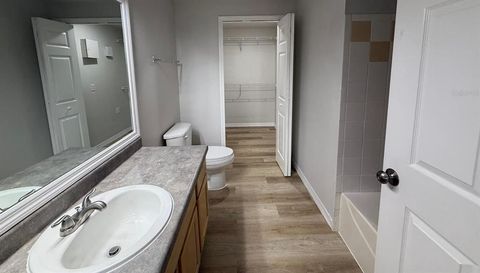 3478 Westchester Square