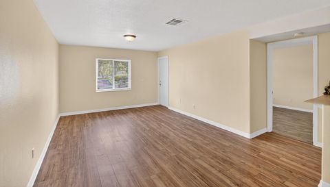 202 Red Maple Pl