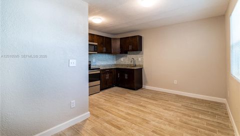 601 S Flagler Ave