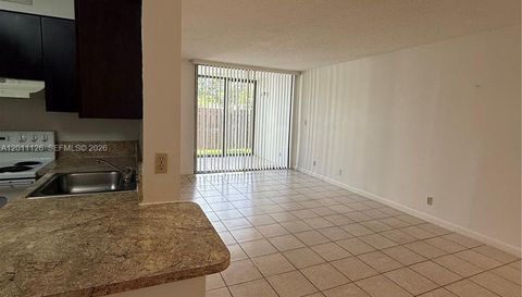 210 Lake Pointe Dr