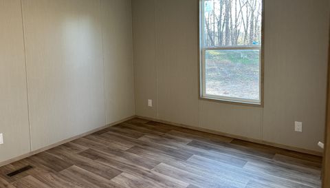 6008 Apple Wyrick Rd