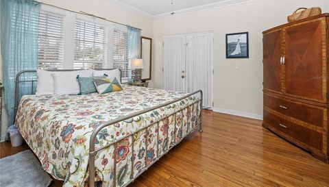 2218 Brevard