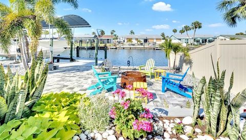 1015 SPINDLE PALM WAY