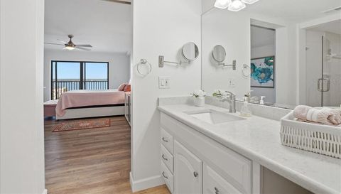 7300 SUN ISLAND DRIVE S