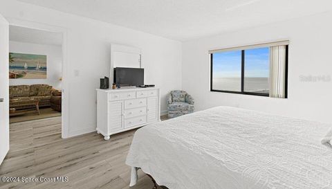 7520 RIDGEWOOD AVENUE