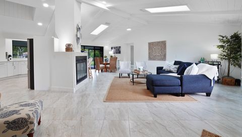 5012 S Deepwater Point