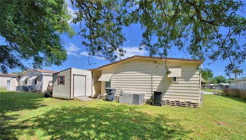 447 VILLAGE CIRCLE SW