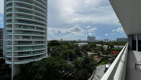 1627 Brickell Ave