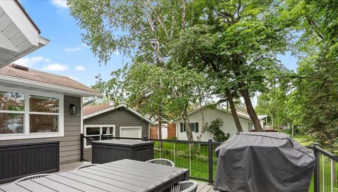 1725 White Cloud Drive N