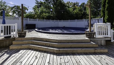 18225 W Lindenwood Drive