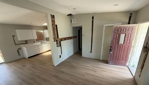 2612 9th Ave W