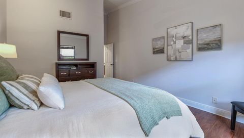 23264 Mirabella Cir