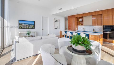 2655 Bayshore Dr