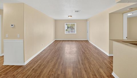 202 Red Maple Pl