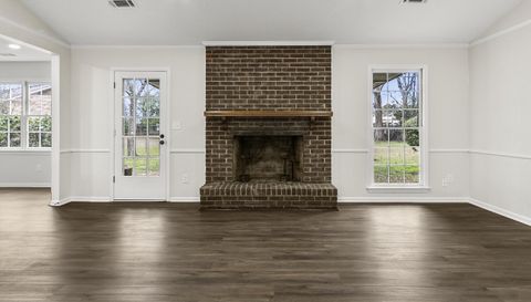 1148 Independence Dr