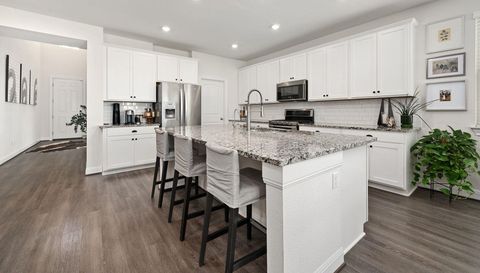 220 Birkshire DR