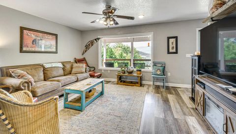 1912 Bearmeat Village