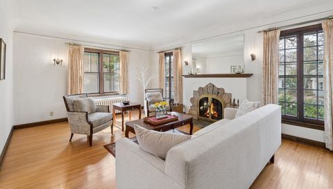 49 Sheridan Avenue S