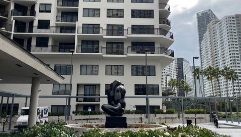 540 Brickell Key Dr