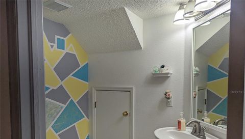 10740 KEYS GATE DRIVE