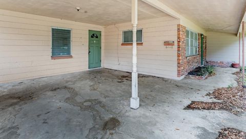2406 Dellwood Dr