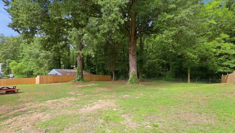 3652 Emma Ave
