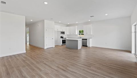 810 W 24TH STREET