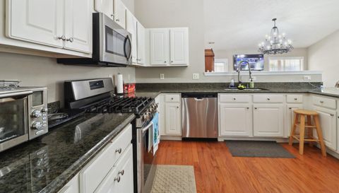 1627 Amhearst Walk Rd