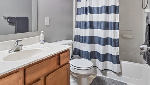 10910 Goodhue Street NE