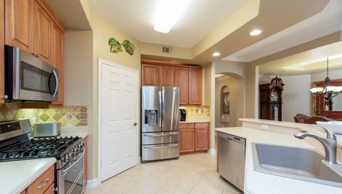 2000 Tarpon Bay Dr N,Naples