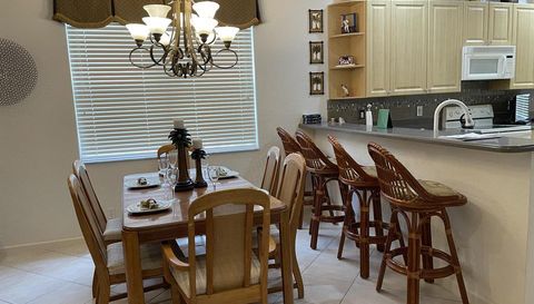 6037 Rossmoor Lakes Court