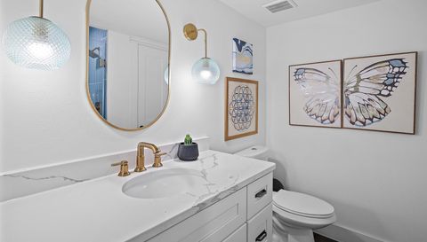 89 Country Club Dr W