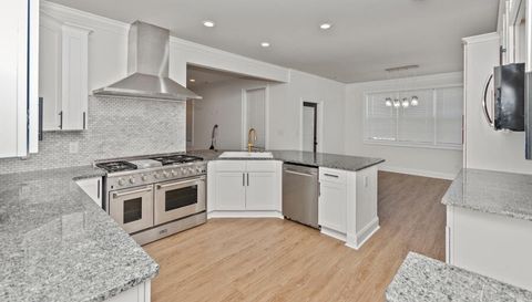 217 Chapel Ridge Cir